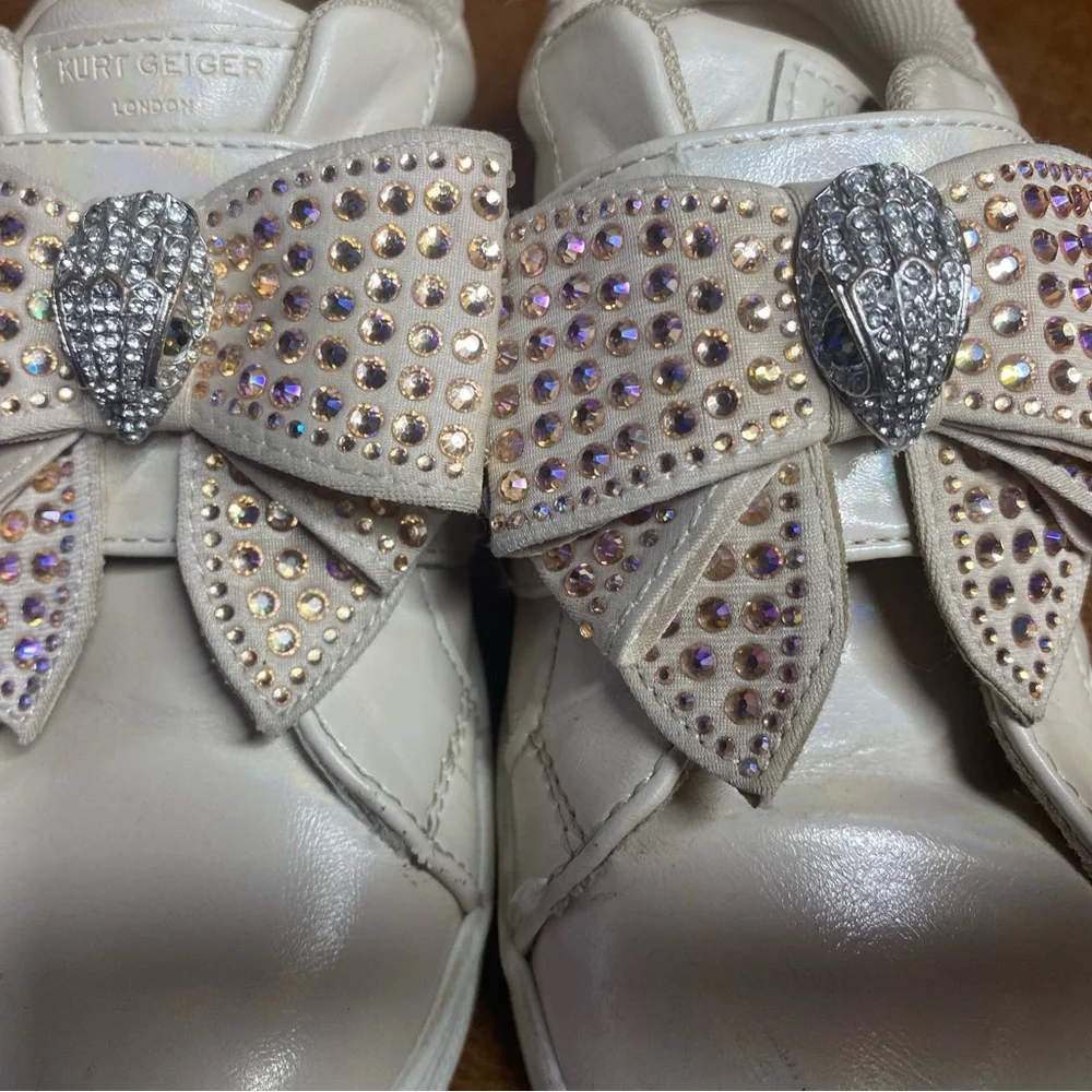 Kurt Geiger Kids Cream Sneakers with Sparkling Bow